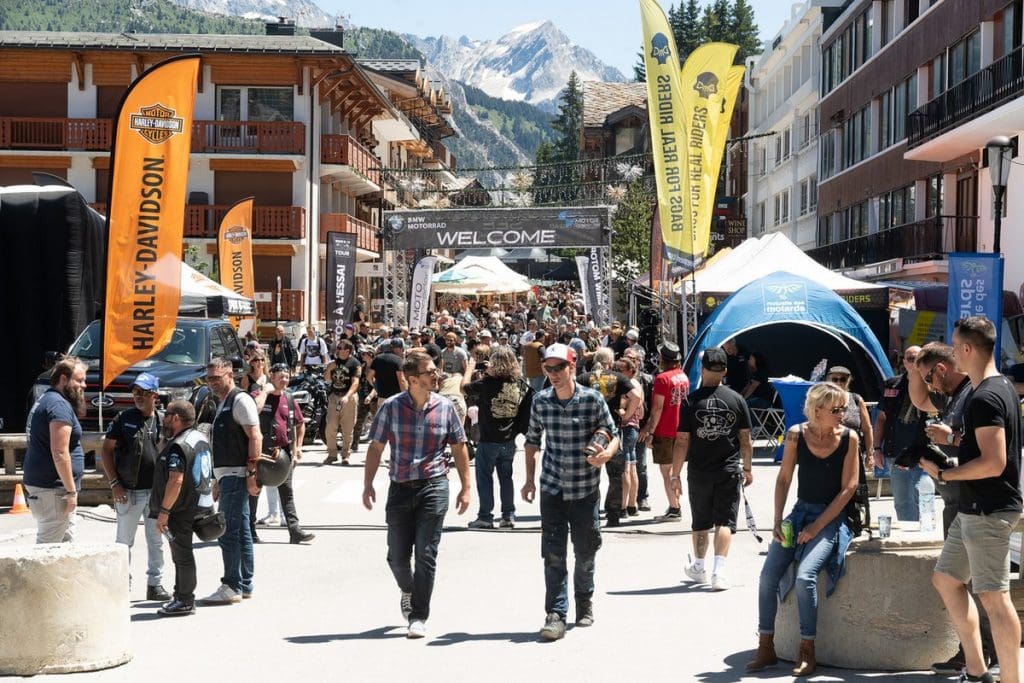 Découvrez les activités estivales incontournables à Courchevel : entre randonnées, VTT et parapente
