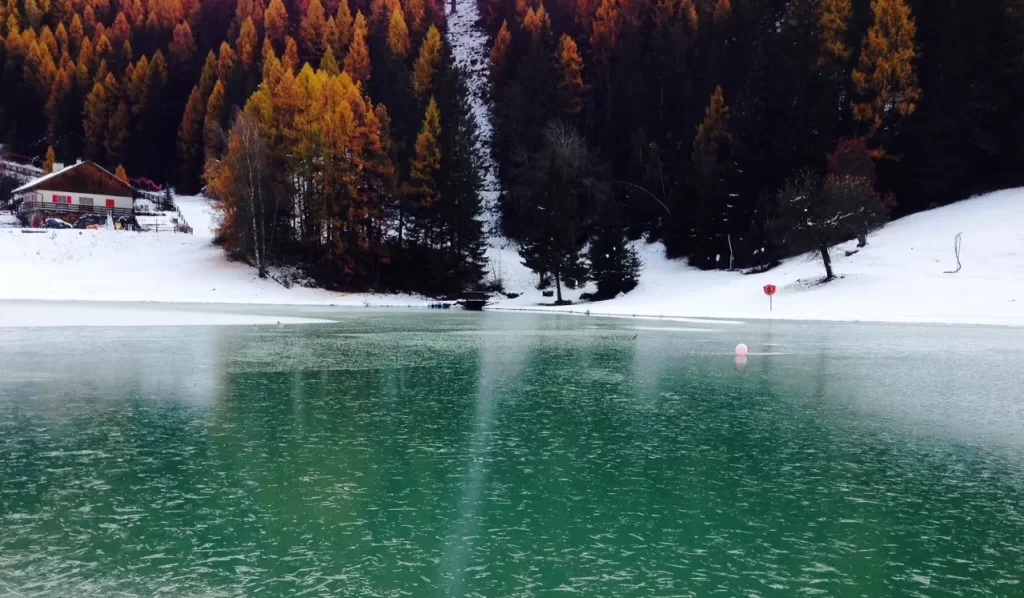 Vacances au ski écologiques : Pratiques durables à adopter à Courchevel